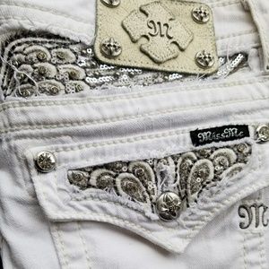 Miss Me white skinny jeans